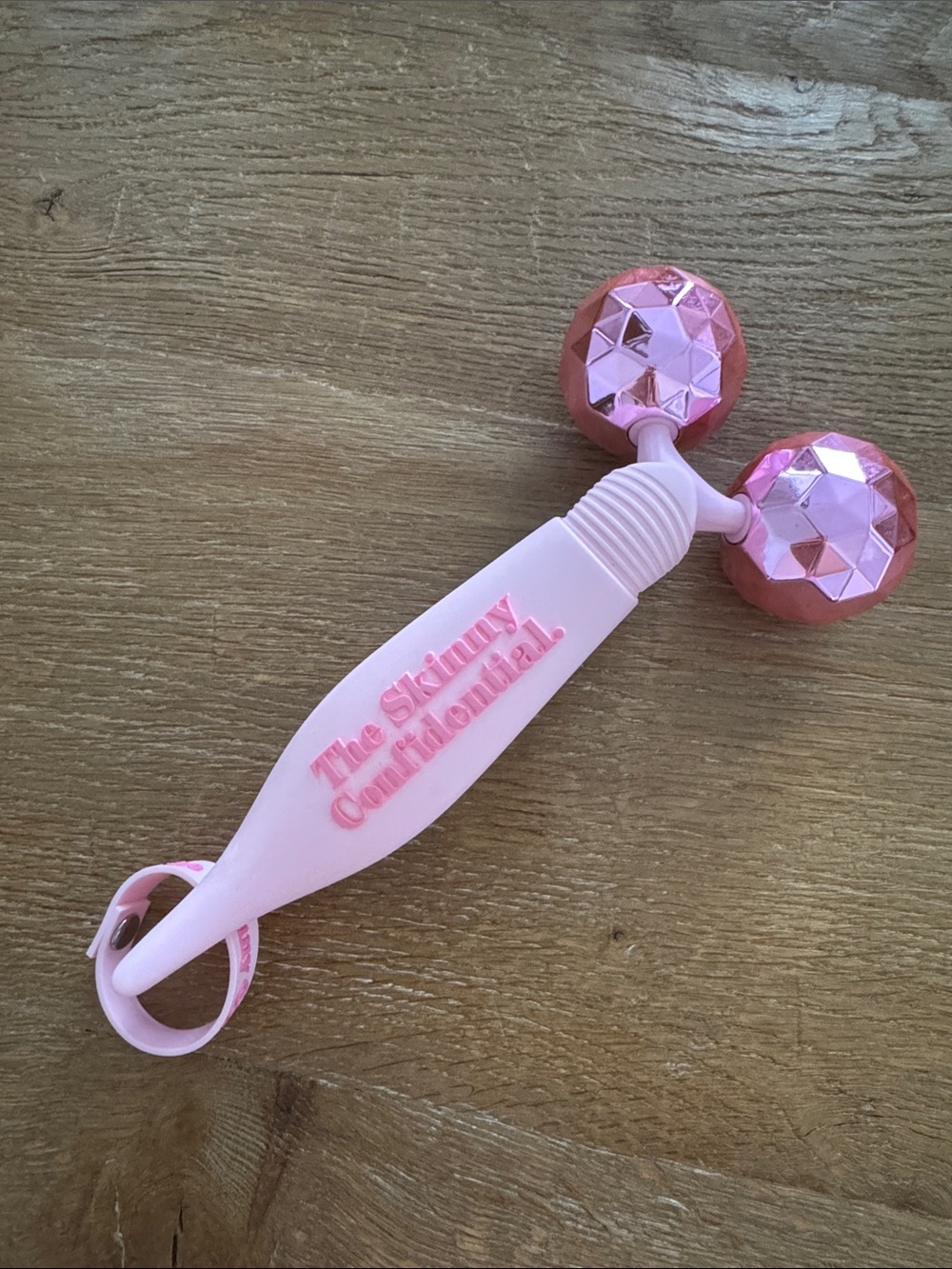The Skinny Confidential Pink Balls Facial Roller